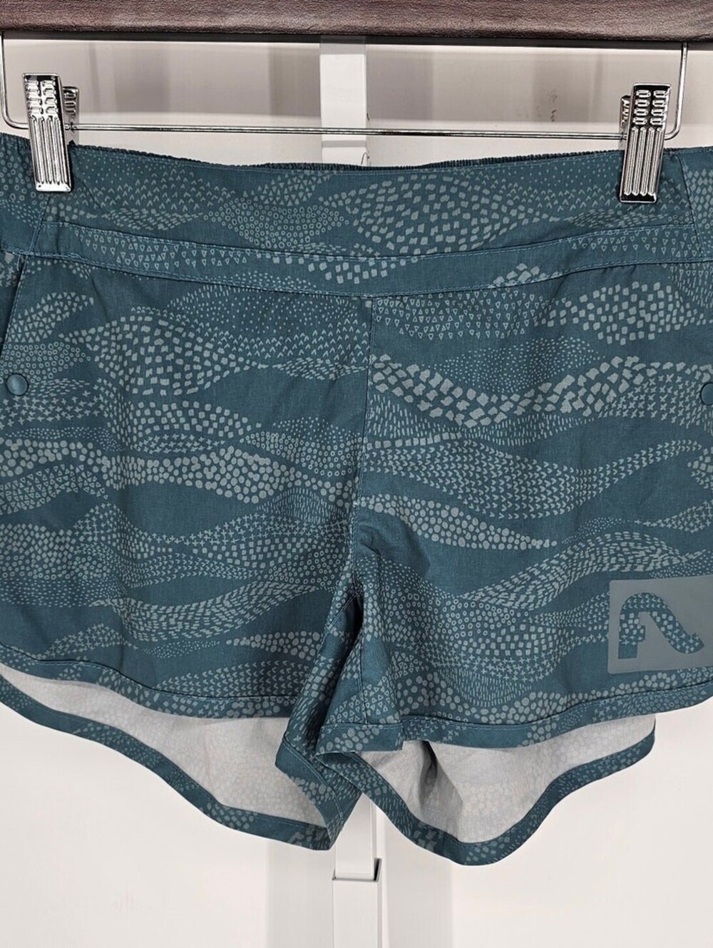 Flylow Athletics Womens Sz XS Running Shorts Slate Blue Print Athletic